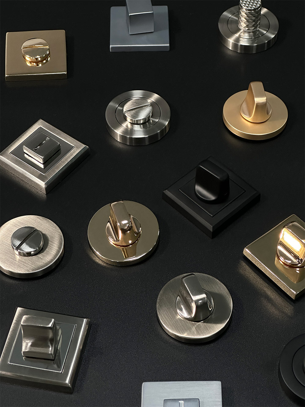 <div style="text-align: center;">Escutcheon/Turn and Release</div> 