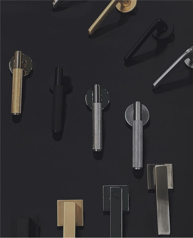  <div style="text-align: center;">Door Handle</div> 